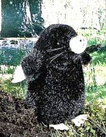 Maulwurf sitzend Erwin Pl�schtier K�sen 4410 - Normalbild