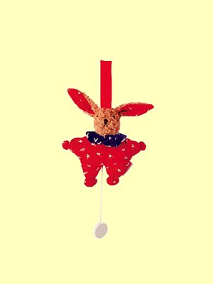 Anh�nger f�r Kindersitz Hase mit Spieluhr (K�the Kruse) - Normalbild