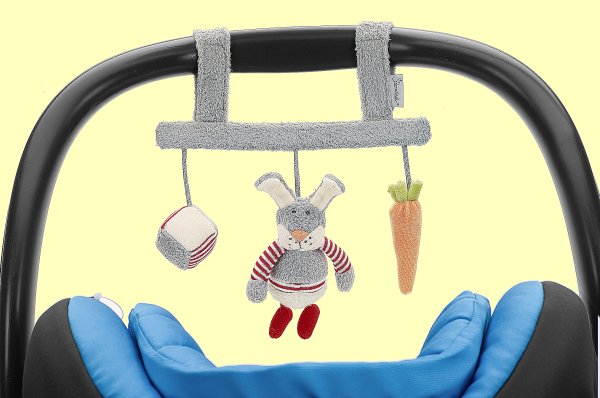 Hase Humphrey Anh�nger f�r Babyschale Sterntaler 36021 - Normalbild